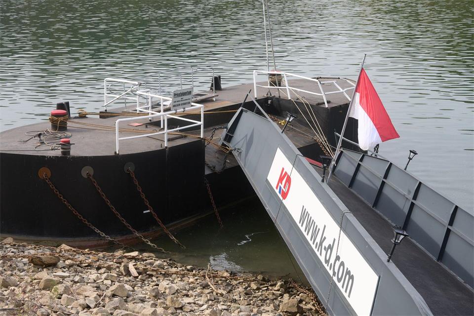 Zur genauen Ursache des Zusammenstoßes konnte die Wasserschutzpolizei noch keine Details nennen.Thomas Frey/dpa