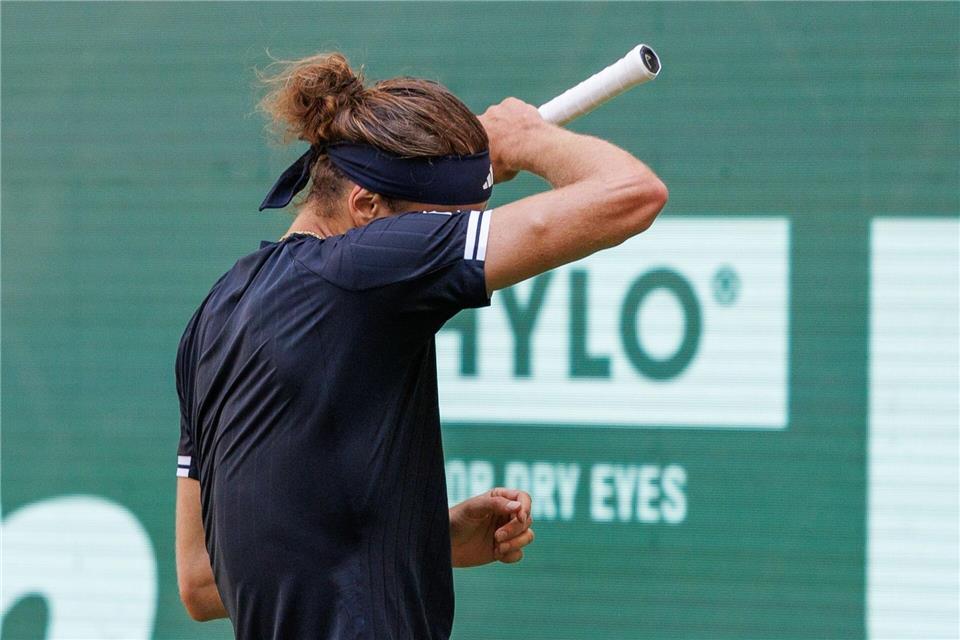 Zverev sprach nach seinem Auftakt in Halle über die anstehende Rasensaison. Friso Gentsch/dpa