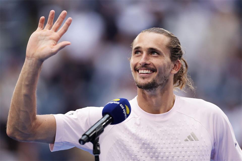 Zverev übernimmt demnächst Platz eins im Ranking. (Archivbild)Adam Hunger/AP/dpa