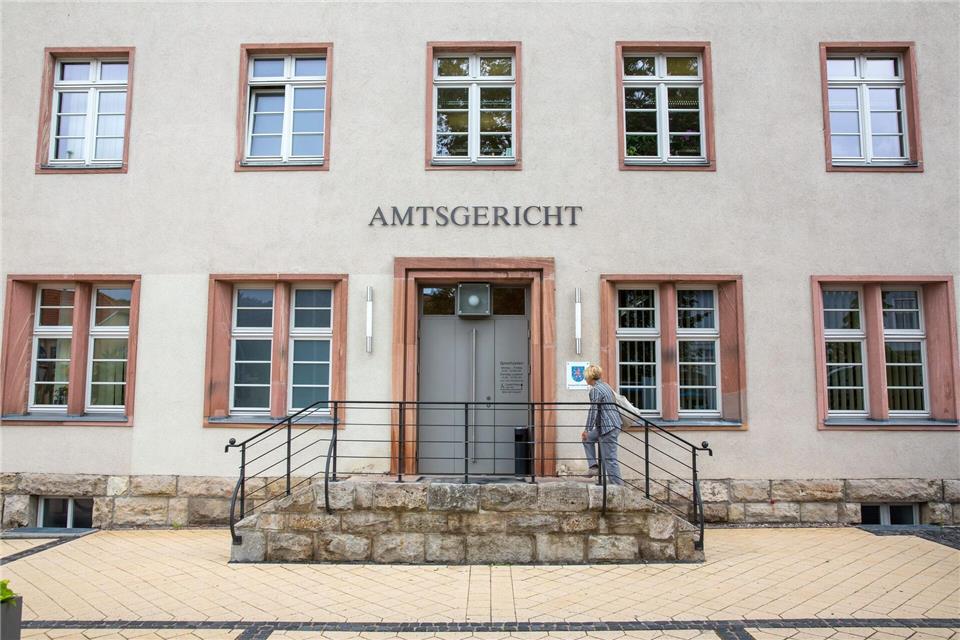 Zwei 22-Jährige sind am Amtsgericht Arnstadt zu Bewährungsstrafen verurteilt worden. (Archivbild)picture alliance / dpa