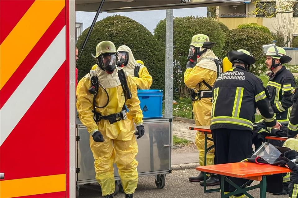 Zwei Männer hatten in dem Garten am Ortsrand Ostereier gesucht, als sie das weiße Kunststofffläschchen mit rotem Deckel fanden. Karsten Schmalz/KS-Images.de/dpa