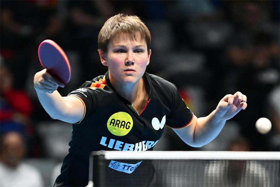 Zwei Medaillen sind sicher: Nina Mittelham bei der Tischtennis-EM (Archivbild).Manfred Schillings/dpa