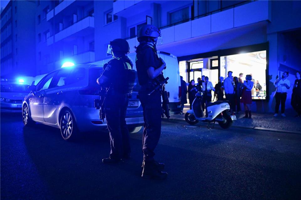 Zwei Menschen sind bei Schüssen in Kreuzberg verletzt worden.Sebastian Gollnow/dpa