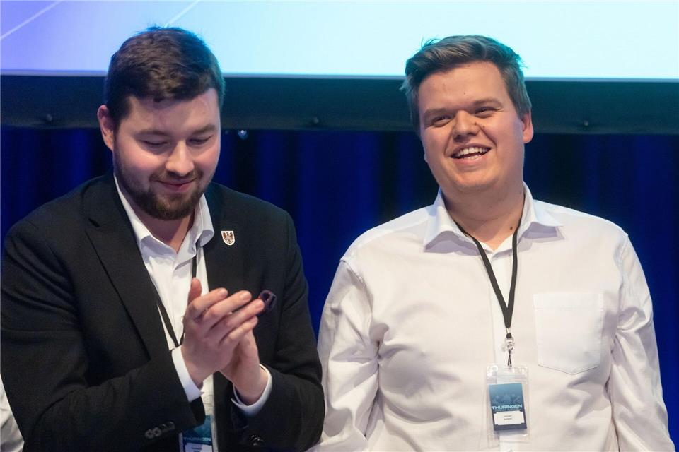 Zwei aus dem Landesvorstand der Jungen Union: Vorsitzender Lennart Geibert und erster Stellvertreter Konstantin Müller (links).Michael Reichel/dpa