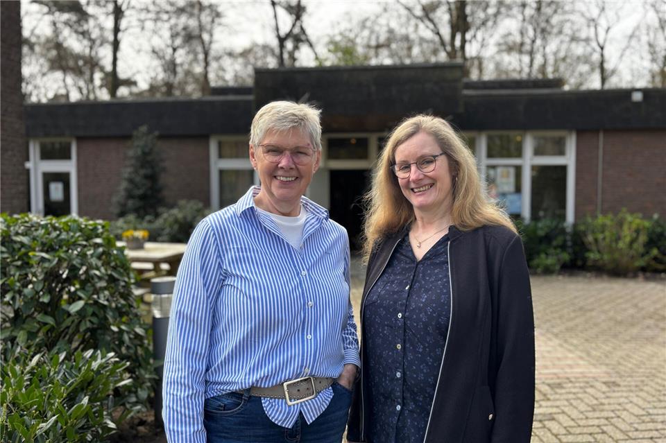 Zwei von 138: Elisabeth Welchering (links) und Christel Siemen aus dem Vorstand des Fördervereins Ludgerus-Kapelle.