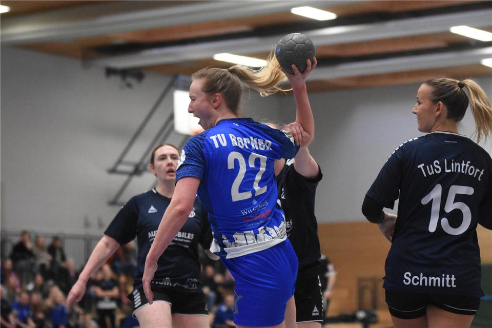 Zweifache Torschützin für den TV Borken in Krefeld: Maike Hörnemann. 