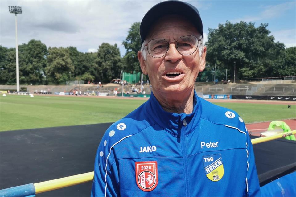 Zweifacher Westfalenmeister 2026 und DM-Neunter im Hochsprung: Der Rekener Heinz-Peter Ruttert ist mit 71 Jahren in der Form seines Lebens – und will noch besser werden.