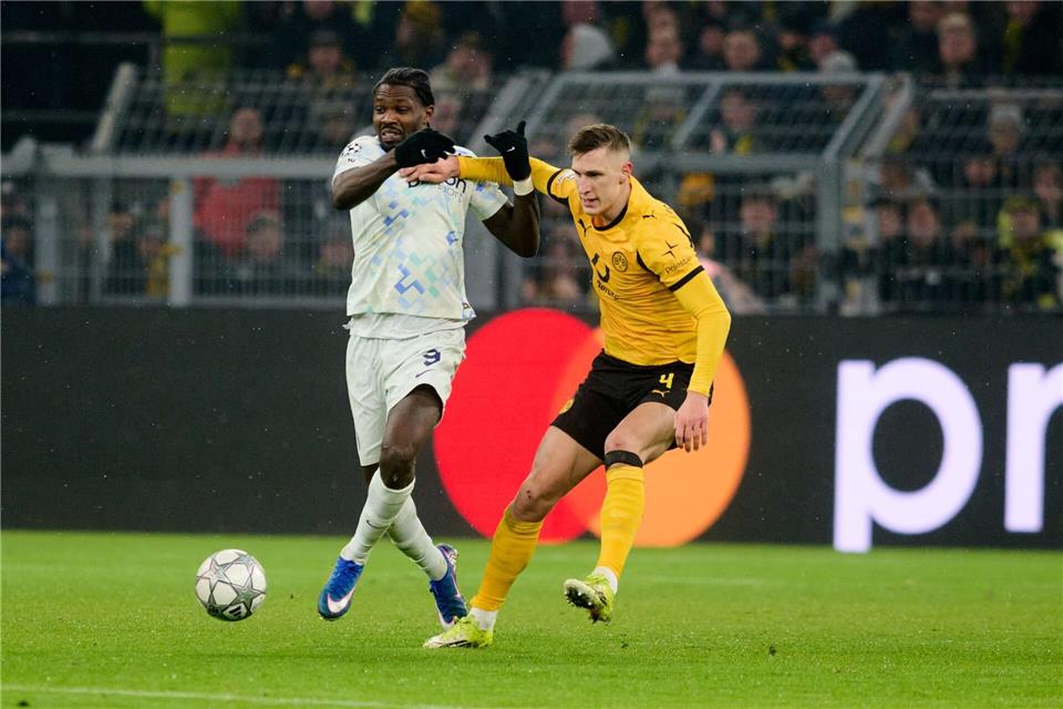 Zweikämpfe prägten das Geschehen.Bernd Thissen/dpa