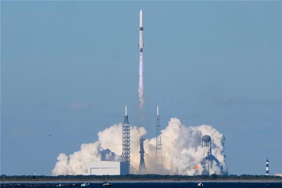 Zweimal musste der Start zuvor verschoben werden. John Raoux/AP/dpa