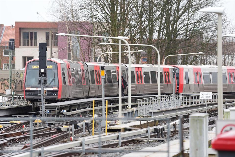 Zwischen Barmbek und Mundsburg fahren von Freitag bis Sonntag keine U-Bahnen. (Archivbild)Marcus Brandt/dpa