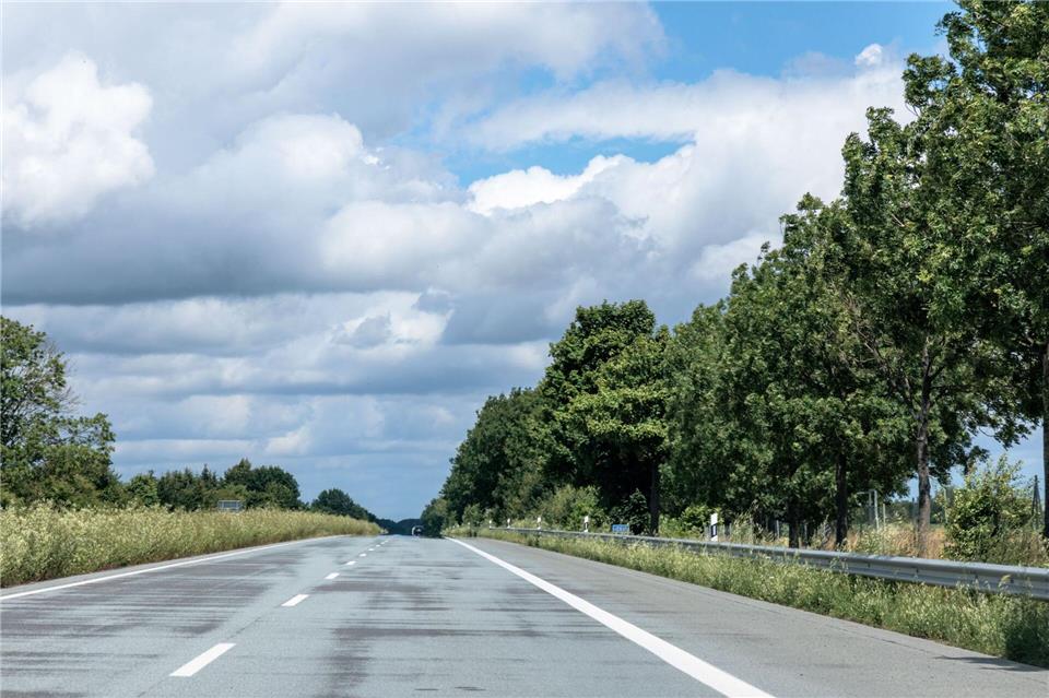 Zwischen Klein Barkau und Löptin ist ein neues Teilstück der A21 fertig. (Symbolbild)Markus Scholz/dpa