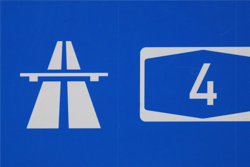 Zwischen Ohorn und Salzenforst wird die Fahrbahn Richtung Dresden erneuert. (Symbolbild)Hendrik Schmidt/dpa