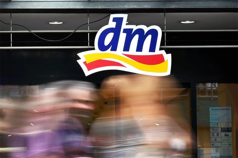 dm bietet Gesundheitsdienstleistungen an. (Archivbild)Uli Deck/dpa