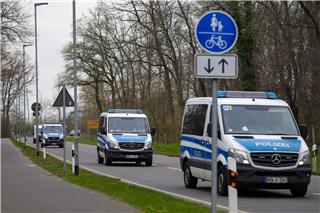 Hunderte Polizisten am Forschungszentrum Jülich